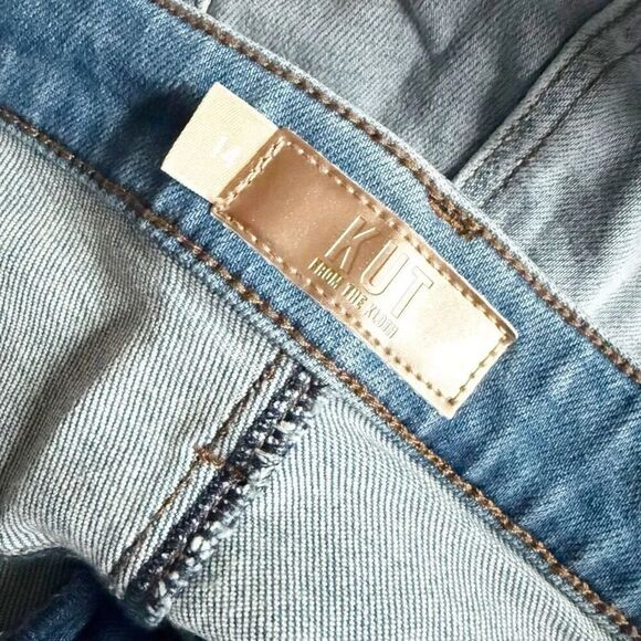 KUT FROM THE KLOTH | Catherine High Rise Crop Straight Leg Light Wash | Size 14 - Picture 6 of 8